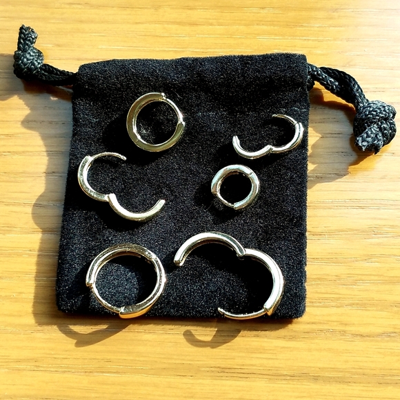 Arielle 3 Pair Huggie Hoop Earrings - Picture 5 of 7